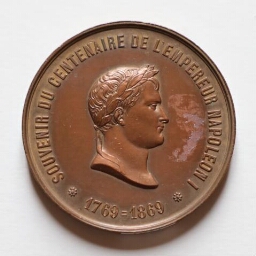 Médaille frappée à l'occasion du centenaire de la naissance de Napoléon Ier