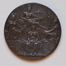 Médaille représentant le "Populorum Concordiae sacrum"