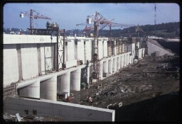 Construction de l'usine marémotrice de la Rance (?)