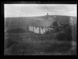 Habitation rurale vallée du Breabost burn (Fond du Loch Greshornish) [Skye]